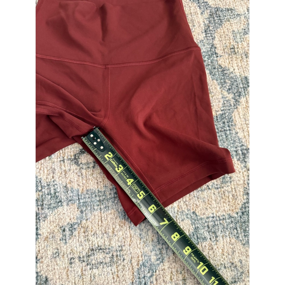 Lululemon Align High Rise Shorts 6" Size 4 Pristine Condition - Picture 3 of 4